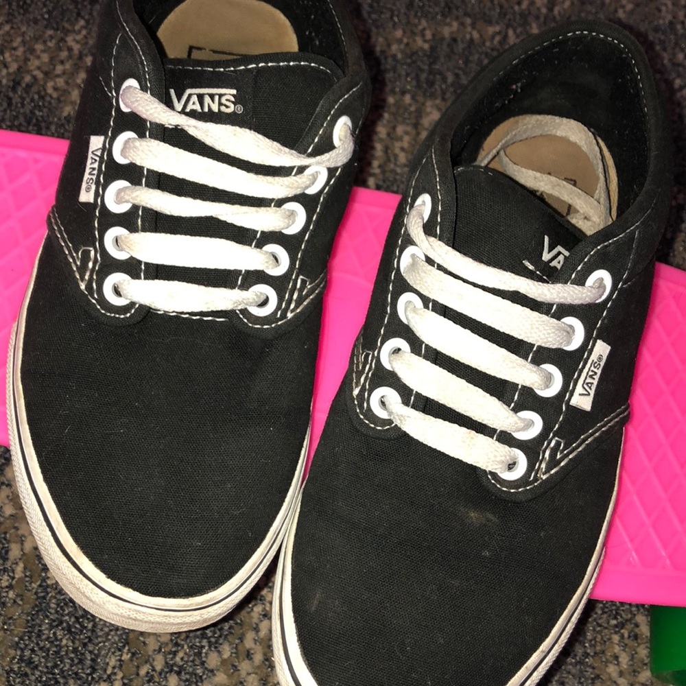 vans black sneakers